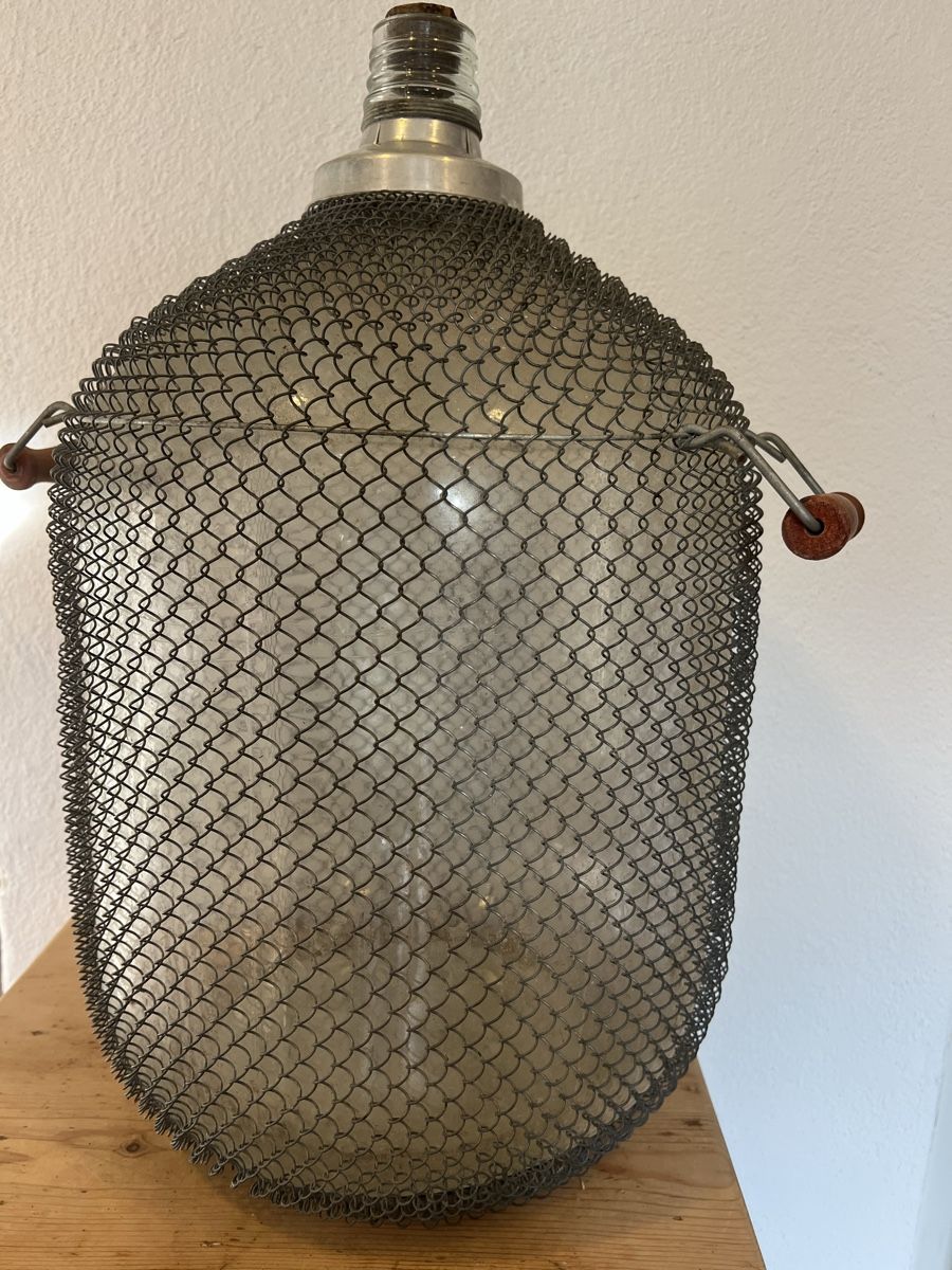 Bottiglie: Ballonvase im Metallkorb Mostflasche – Usato da Sirnach venduto da dasrosahaus 1