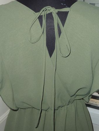 robe kaki M ESTIVAL col en V devant et dos femme
