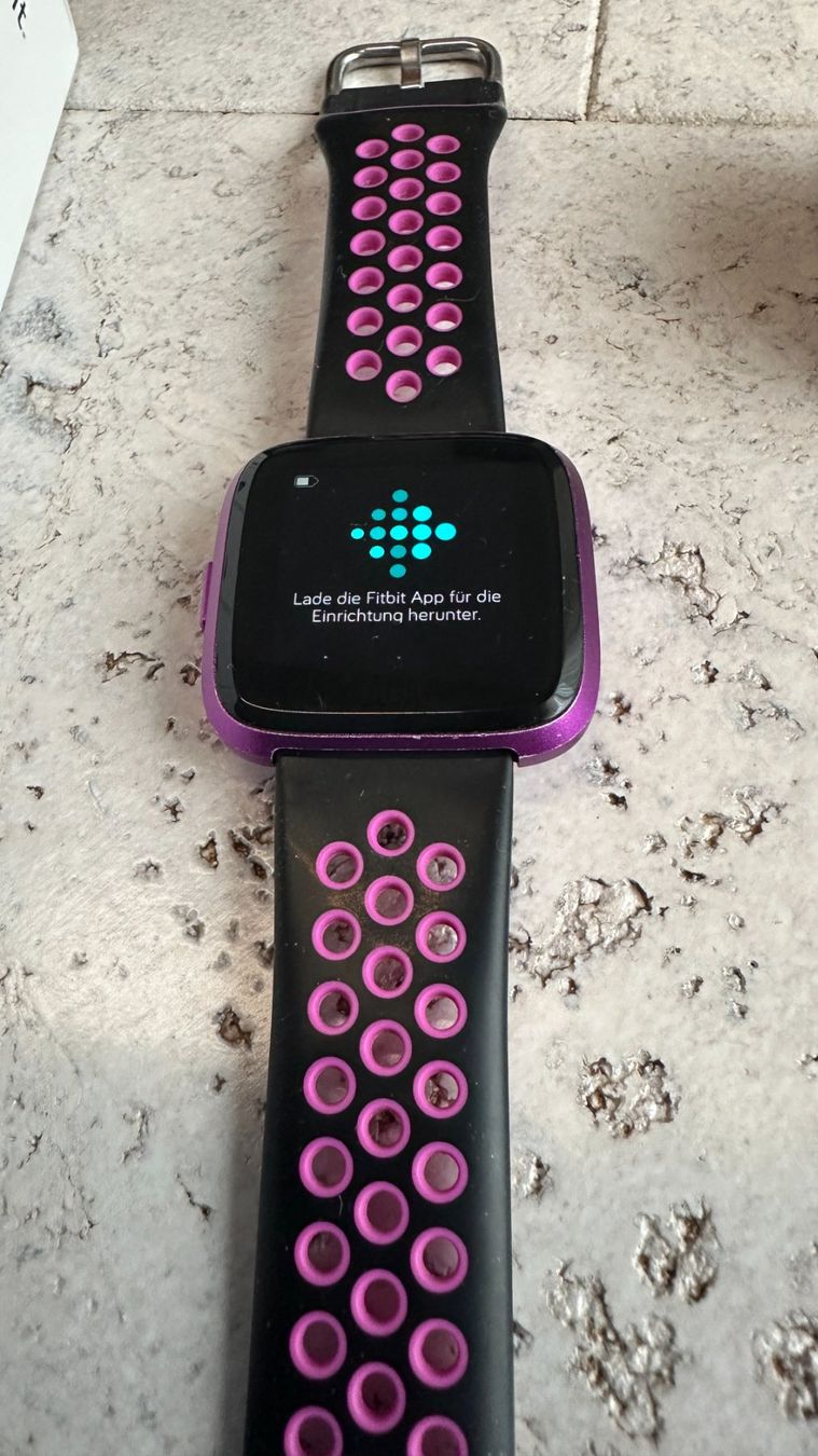 Fitbit Smartwatch: Fitbit Versa Lite Edition – Usato da Gisikon venduto da Jabuso 5