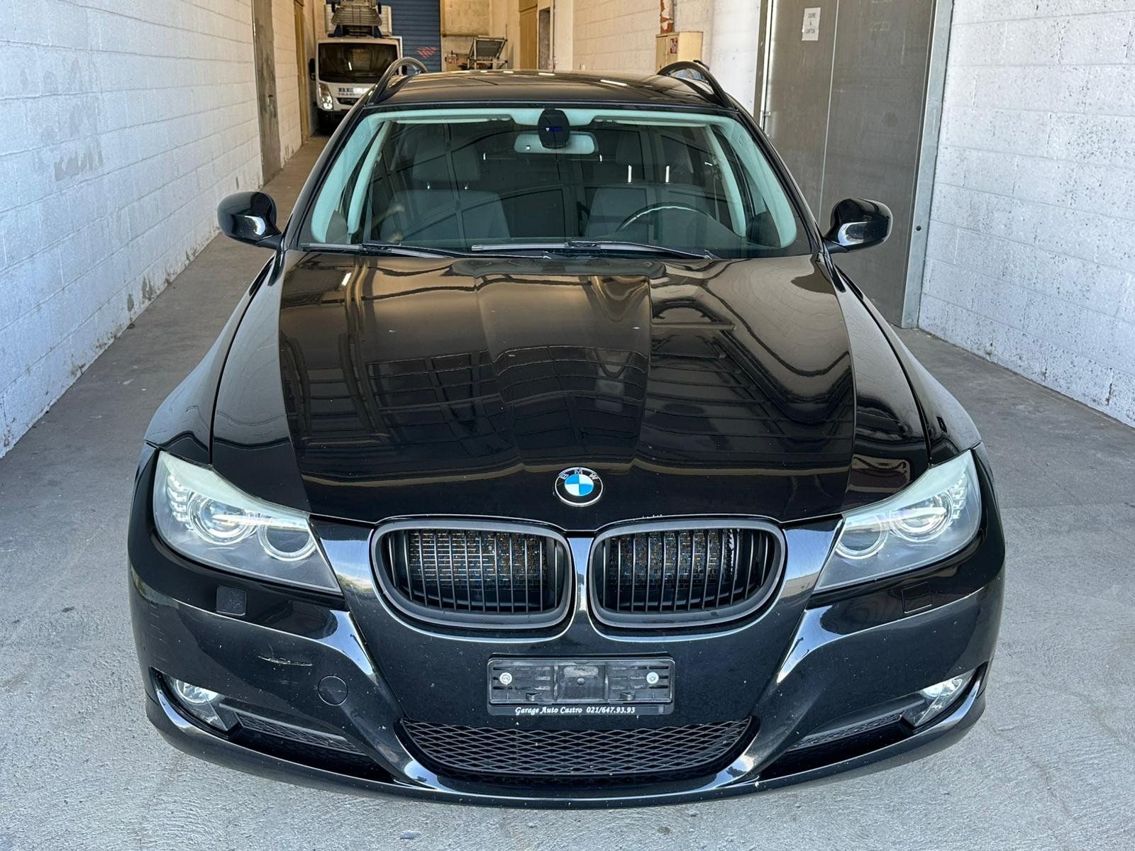 BMW Autos: BMW 318i Touring – Gebraucht aus Aclens von sobacopeludo 2