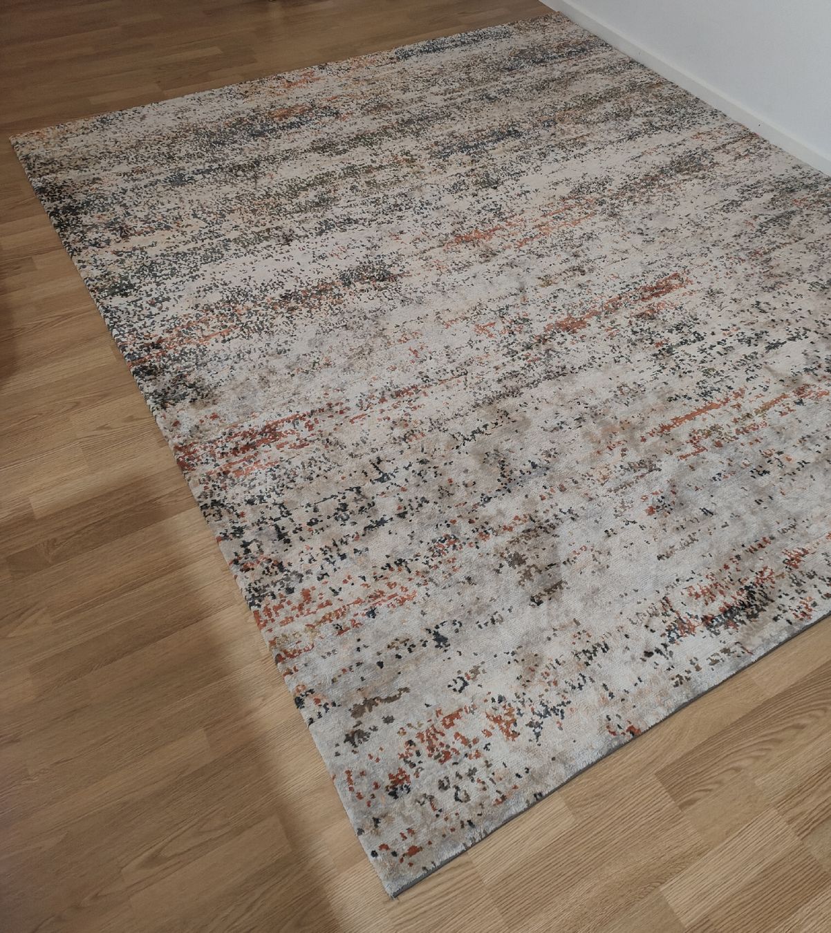 Tappeti: Moderner Seiden Teppich – Usato da Döttingen venduto da Kevi85