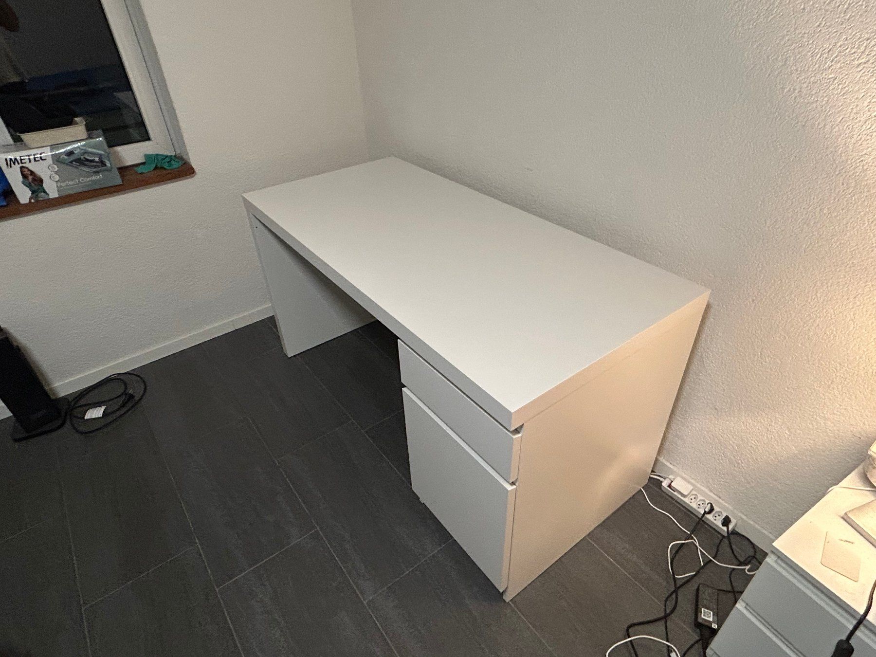 Ikea Scrivanie: Ikea desk MALM – Usato da Glattbrugg venduto da giu_6ynv 2