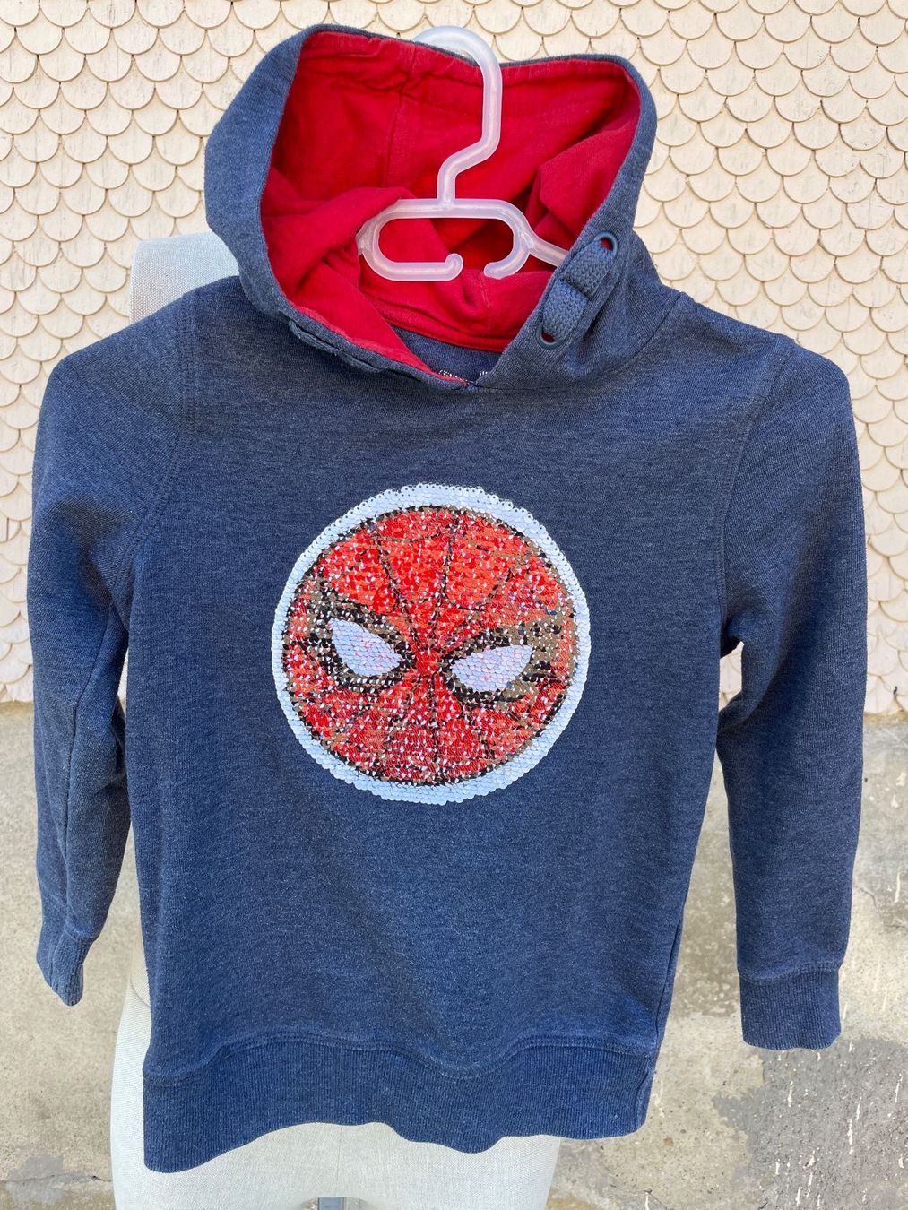 C&A Pullover & Sweatshirts: MARVEL Kapuzen Pullover "Spiderman" Gr. 140 – Gebraucht aus Frasnacht von