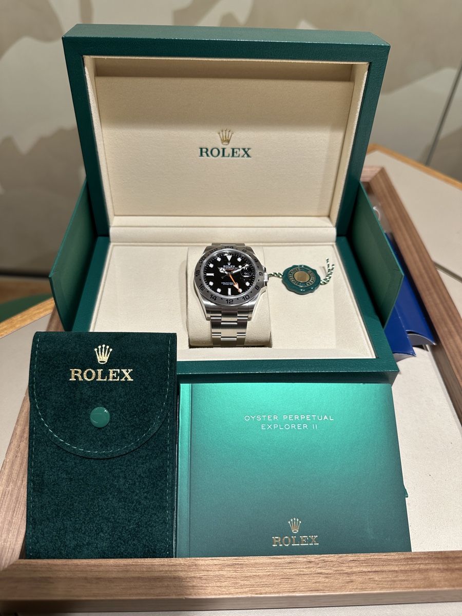 Rolex Orologi: Rolex Explorer II (226570) – Nuovo e nell'imballaggio originale da St. Gallen venduto da Alpenfuerst 2