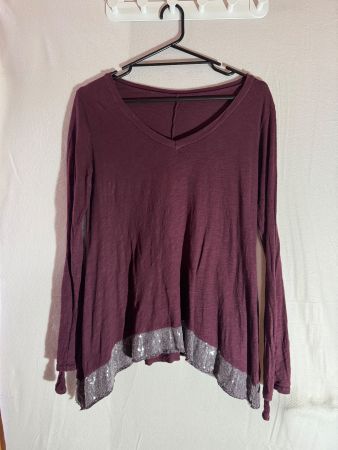 Dunkelroter Pullover mit Pailletten ca Gr. M/L