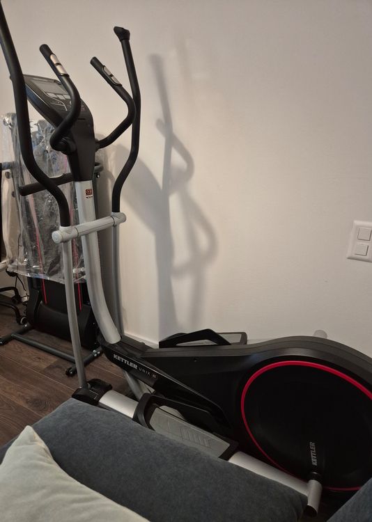 Vélo elliptique Kettler UNIX E (D'occasion) à Fully pour CHF 170
