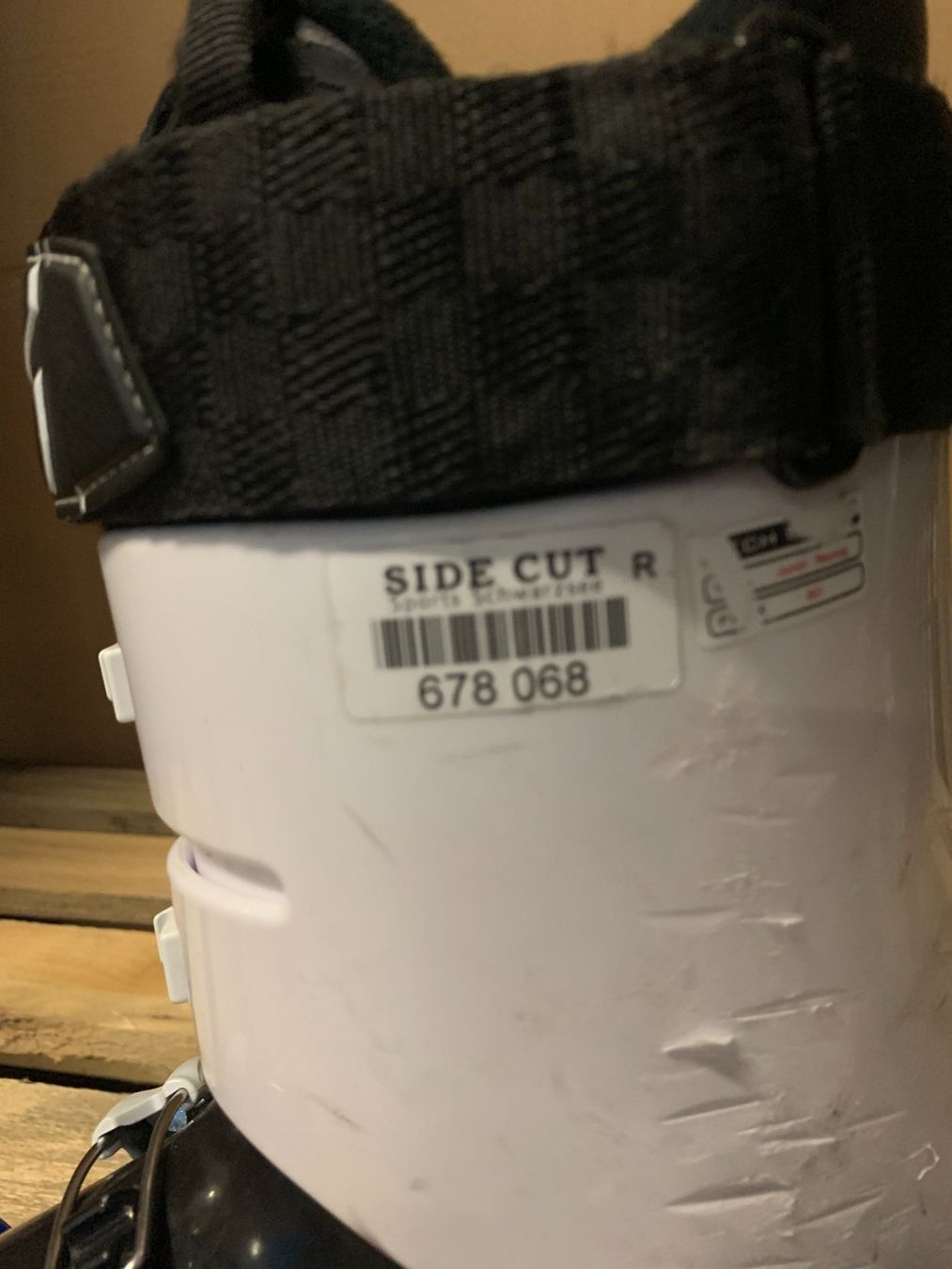 Head Scarpe per ragazzi: Skischuhe, HEAD Caddy 60, Grösse 41,5 – Usato da Schwarzsee venduto da Sidecut 2