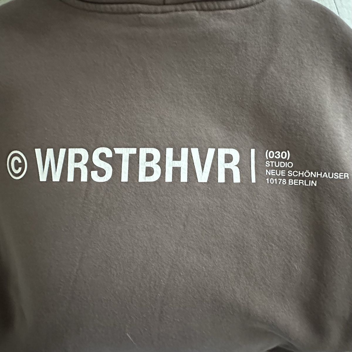 Maglioni & Felpe: WRSTBHVR Hoodie Braun – Nuovo (secondo la descrizione) da Zürich venduto da Nomase10. 5