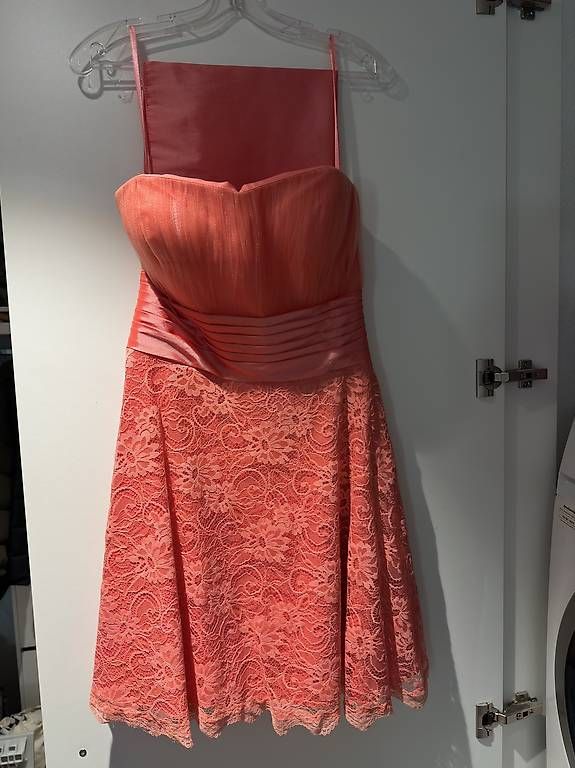 Robes: KORALLENFARBENES SPITZENKLEID – Neuf avec emballage d'origine à Sirnach par ang_5vct