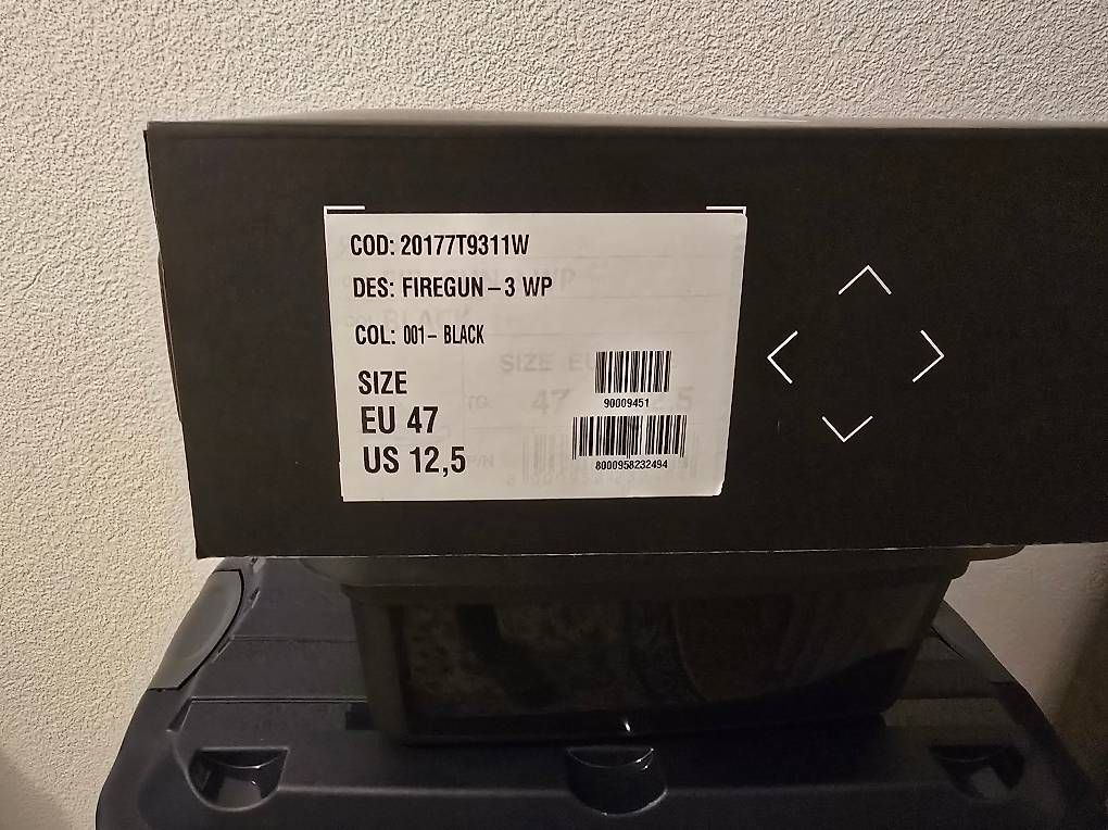 Scarpe da uomo: Momo Design Bottes Firegun-3 Air – Nuovo e nell'imballaggio originale da Lausanne 25 venduto da dany_70 1