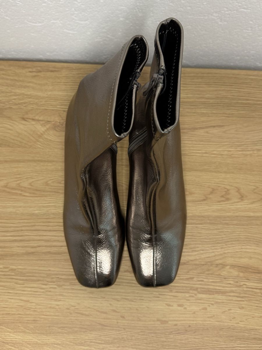 Stradivarius Damenschuhe: Stradivarius Stiefeletten Metallic Gr. 39 – Gebraucht aus Kreuzlingen von ann_dtk7 2