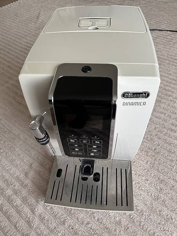 Macchine per caffè & Macchine per espresso: Kaffeemaschine Delonghi Dinamica  – Usato da Männedorf venduto da mih_dv9h