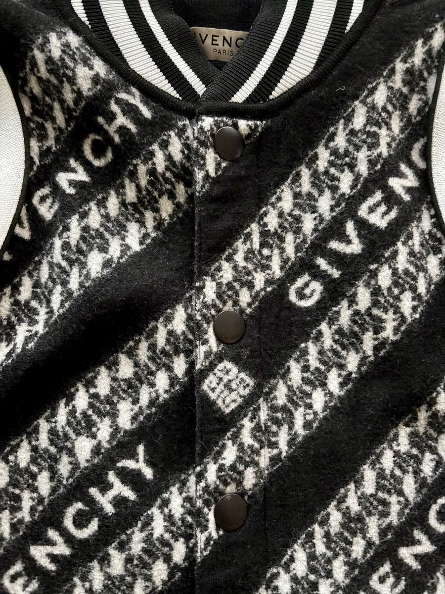 Givenchy Jacken: Givenchy jacket unisex size S – Neu (gemäss Beschreibung) aus Cologny von sab_xh7v 2