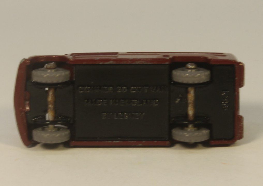 Matchbox Voitures modèles: Matchbox Lesney 69A Commer Van Nestlé's – D'occasion à Zofingen par Trukli58 5
