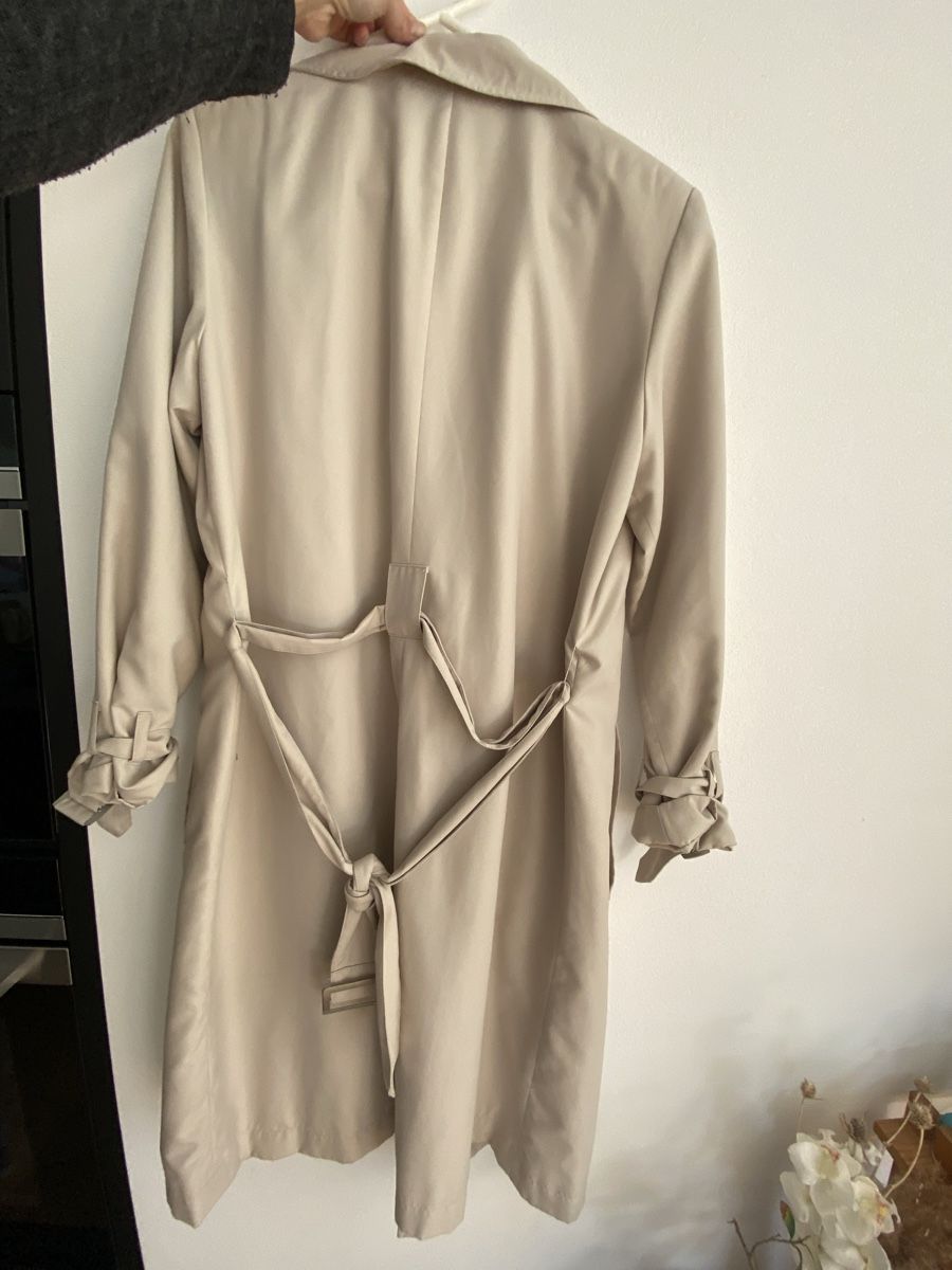 Mäntel: Trenchcoat – Gebraucht aus Brig von jch_rq8z 1