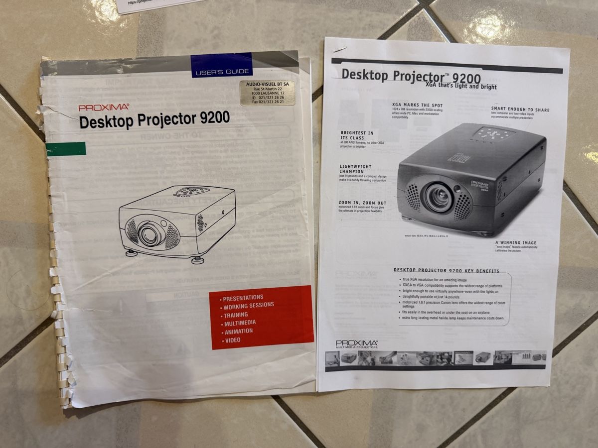 Vidéoprojecteurs: PROXIMA  DESKTOP  PROJECTOR  DP9200 – D'occasion à Apples par Gasscret 6