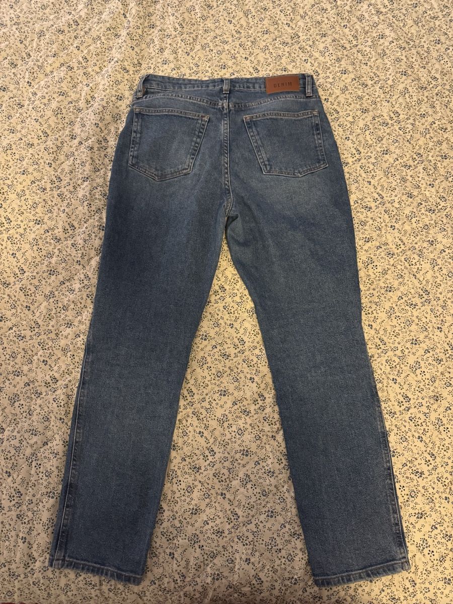 Sezane Jeans: Sézane Jeans – Gebraucht aus Aarau Rohr von ash_m7hq 1