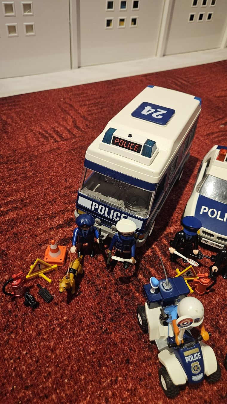 Playmobil Giocattoli: Playmobil Polizei, verschiedene Sets – Usato da Rudolfstetten venduto da Hoppel17 1