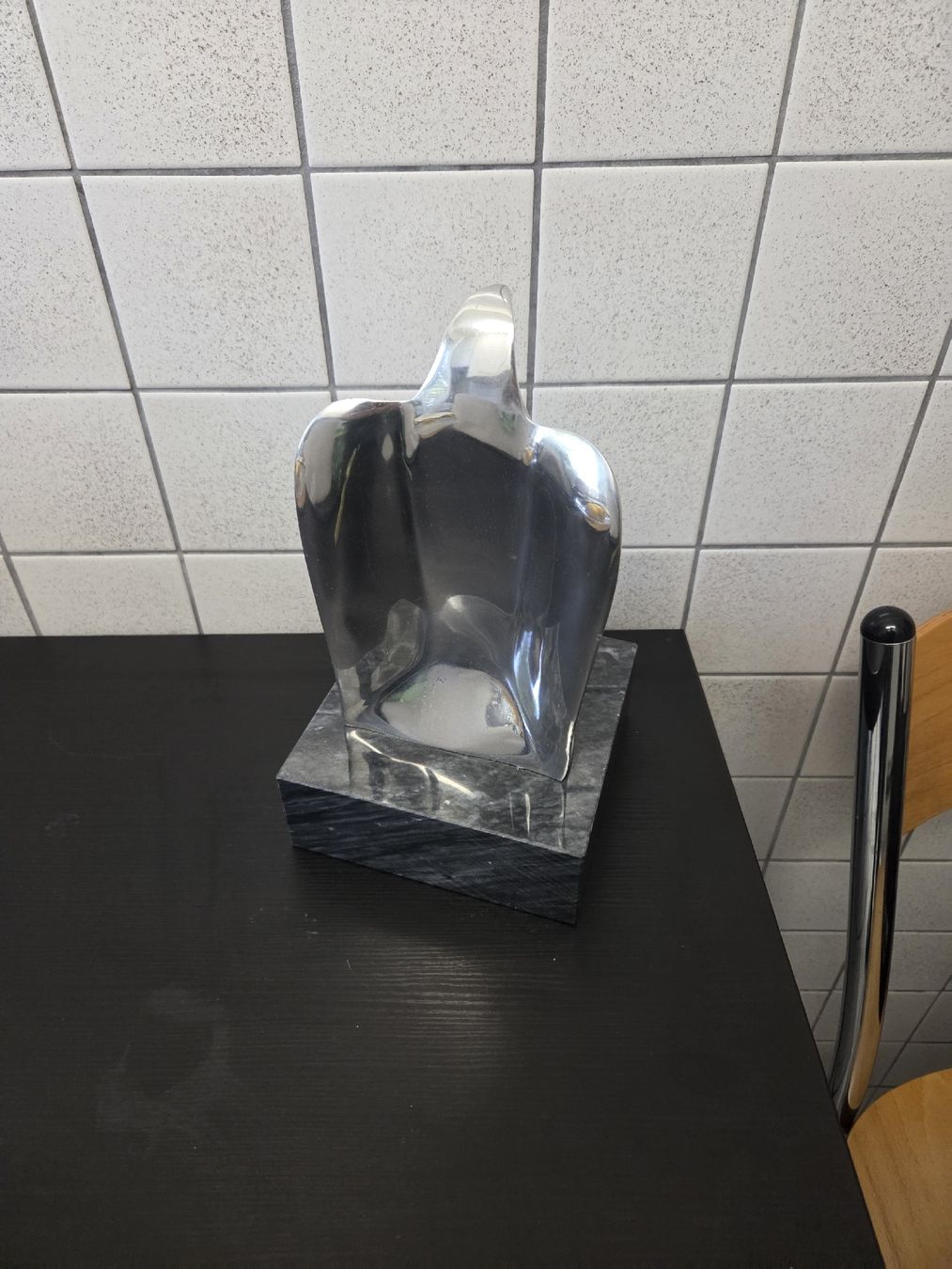 Skulpturen & Statuen: Figur Adler glänzend Marmorsockel  – Gebraucht aus Dietikon von Allegra34 1