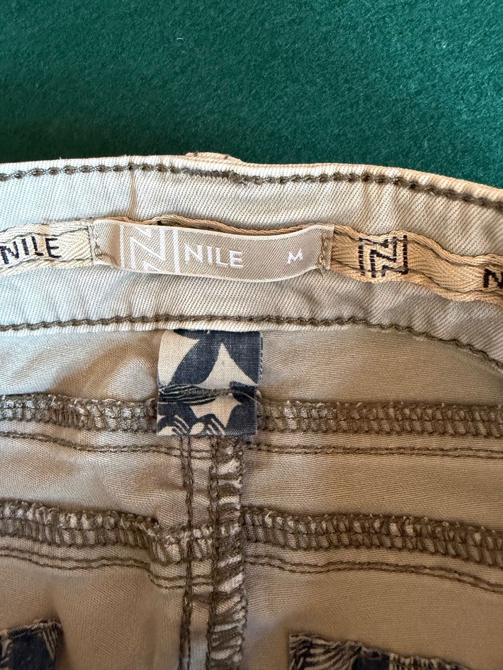 Nile Jeans: NILE Jeans  Größe M  Farbe: Hellstahl / Hellgrau – Gebraucht aus Interlaken von Bona55 5