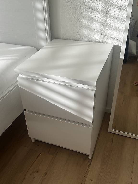 Comodini: MALM Nachttisch  – Usato da Romanshorn venduto da ale_q6yc 1
