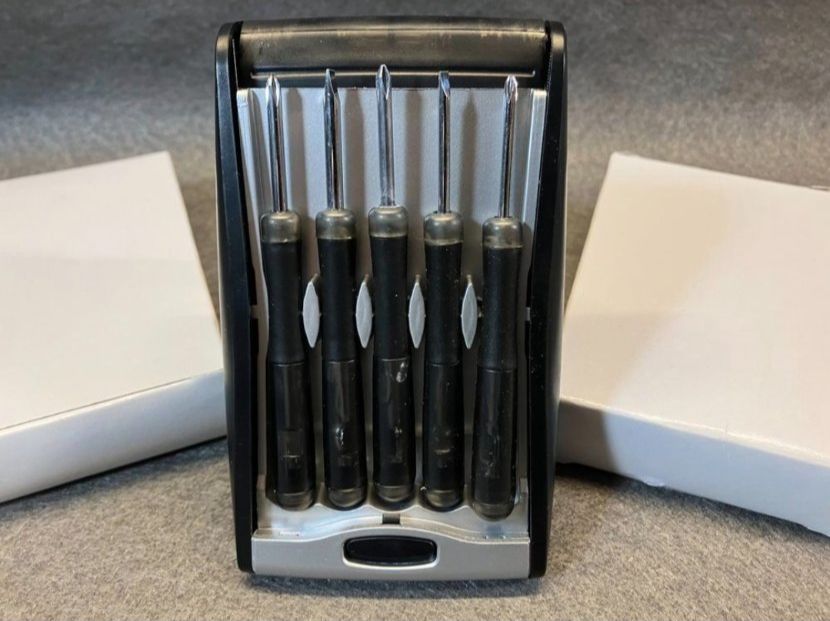 Tutti gli attrezzi: Feinmechanik Schraubenzieher Set – Nuovo e nell'imballaggio originale da Watt venduto da MG_Products
