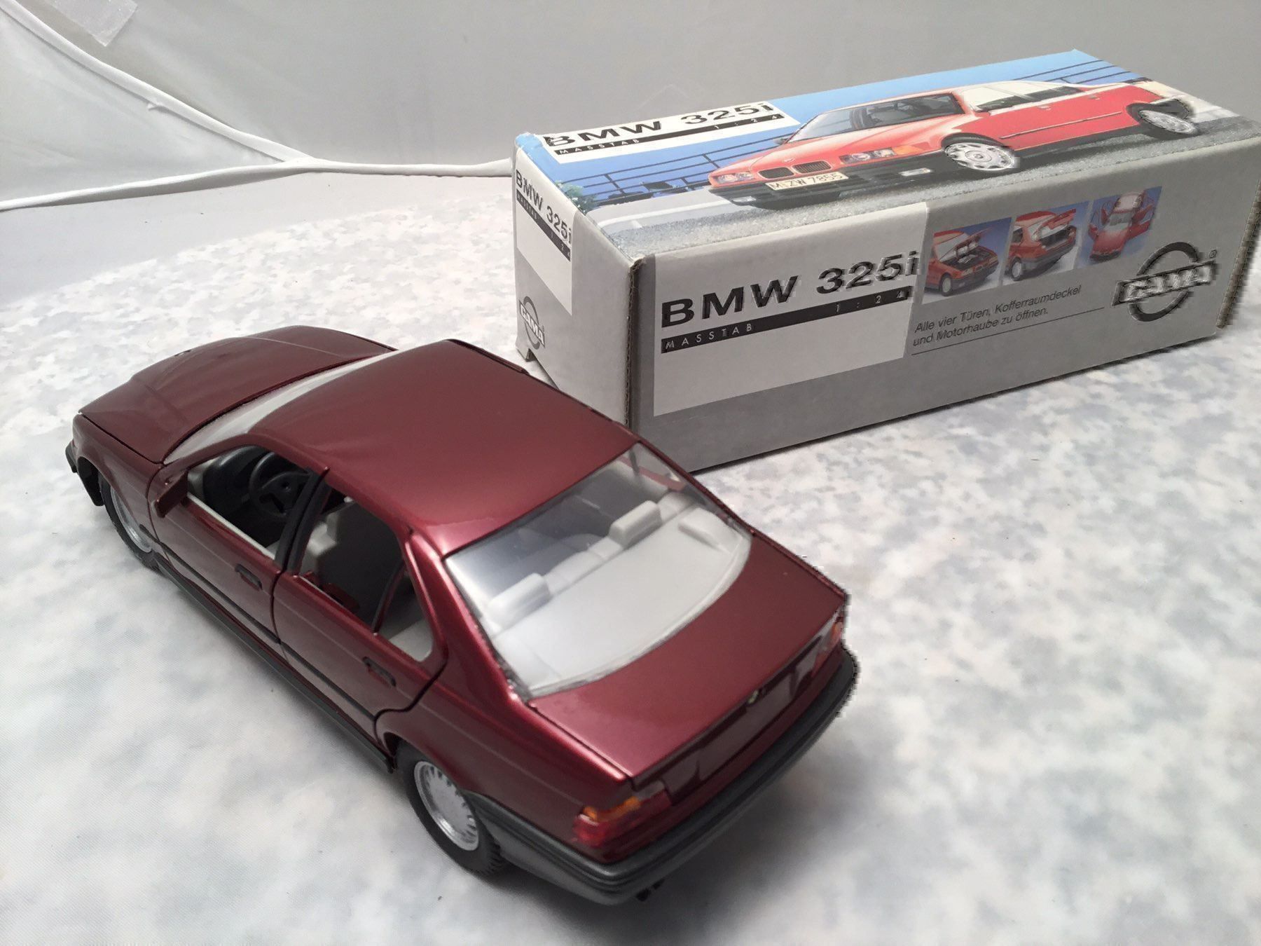 BMW Modellautos: BMW 3er Reihe E36 – Neu und originalverpackt aus Erlenbach im Simmental von Model_box 6