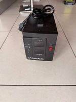 Regulateur de tension neuf