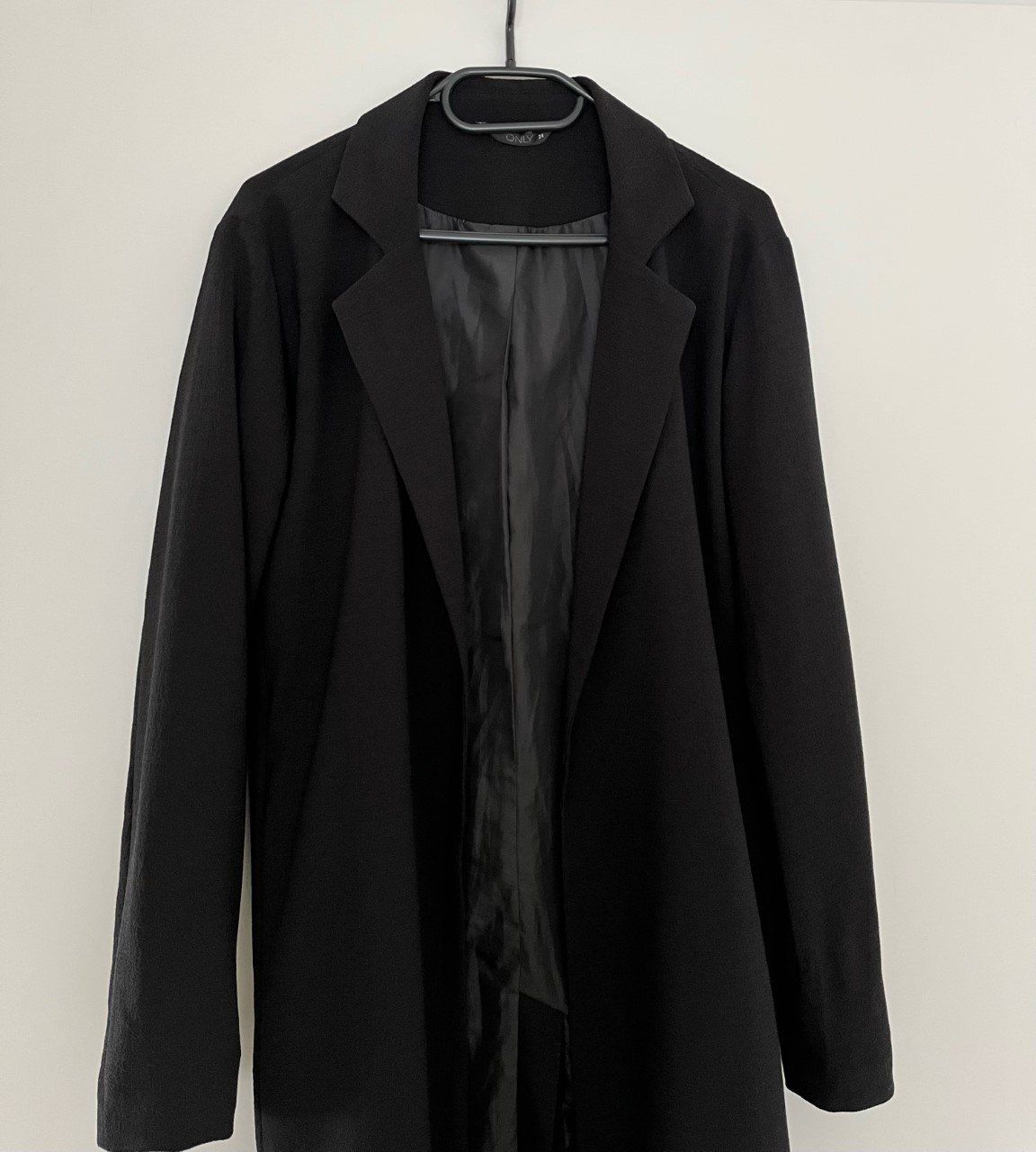 Only Mäntel: Mantel von Only, Gr. 34, Farbe schwarz – Neu (gemäss Beschreibung) aus Triesen von dardaleni 1