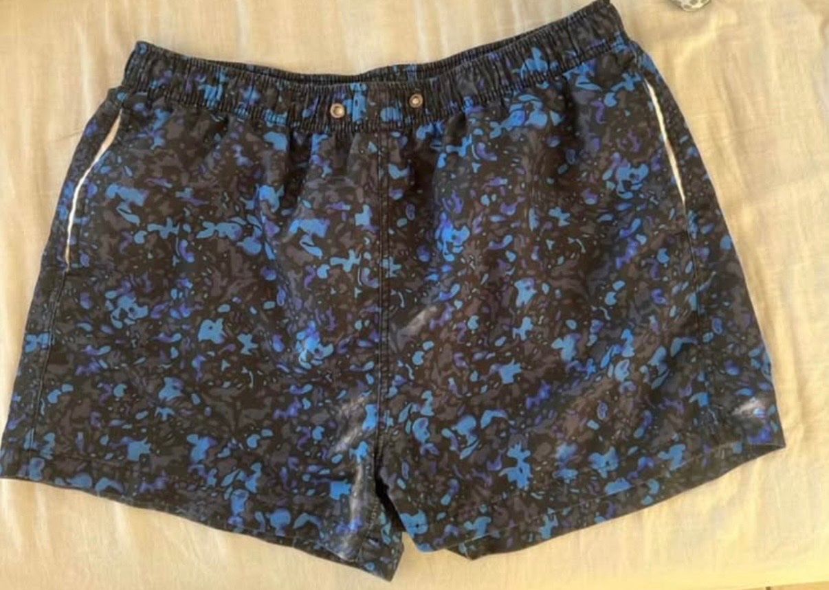 Costumi da bagno: Costume uomo – Usato da Payerne venduto da Petite-vendeuse 1