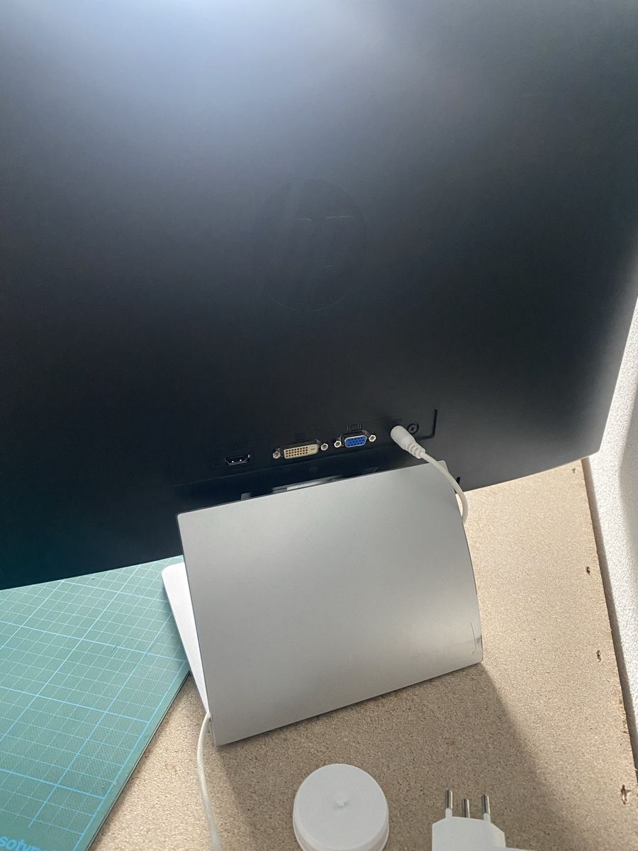 Hewlett Packard Ecrans: Écran externe HP Pavilion 23xi – D'occasion à Fribourg par mandarine.11 2