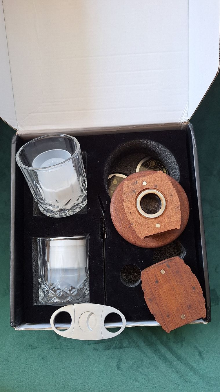 Tutti gli attrezzi: Whiskey Smoker Kit Barrel Edition – Nuovo (secondo la descrizione) da Zürich venduto da LuciusMalfoy 8