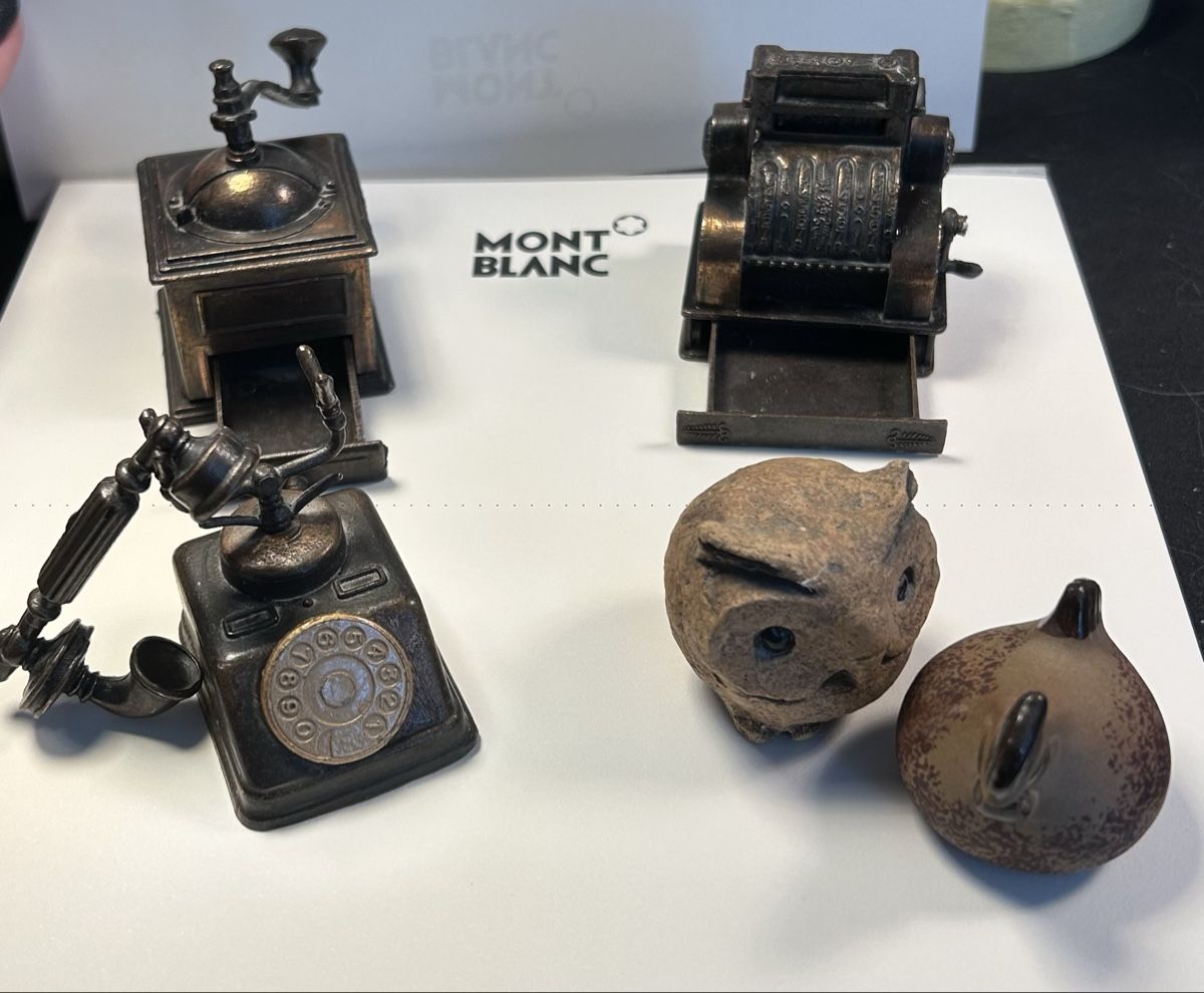 Tutte le decorazioni: Antike Mini Lot: Kaffeemühle, Telefon, Kasse, Eule, Huhn – Usato da Bern venduto da mon_622y