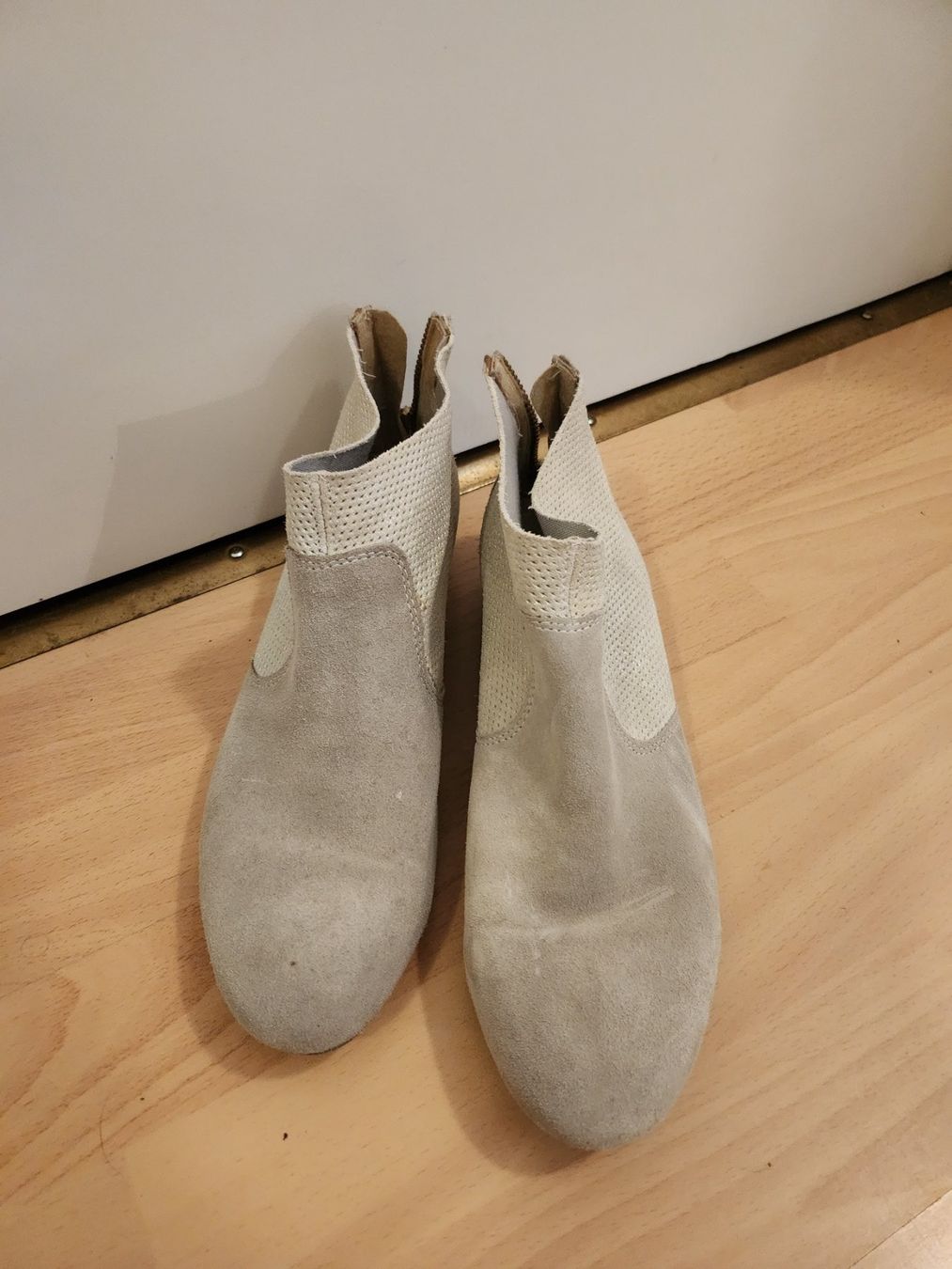 Scarpe da donna: Stiefeletten – Usato da Kefikon TG venduto da Livline 1