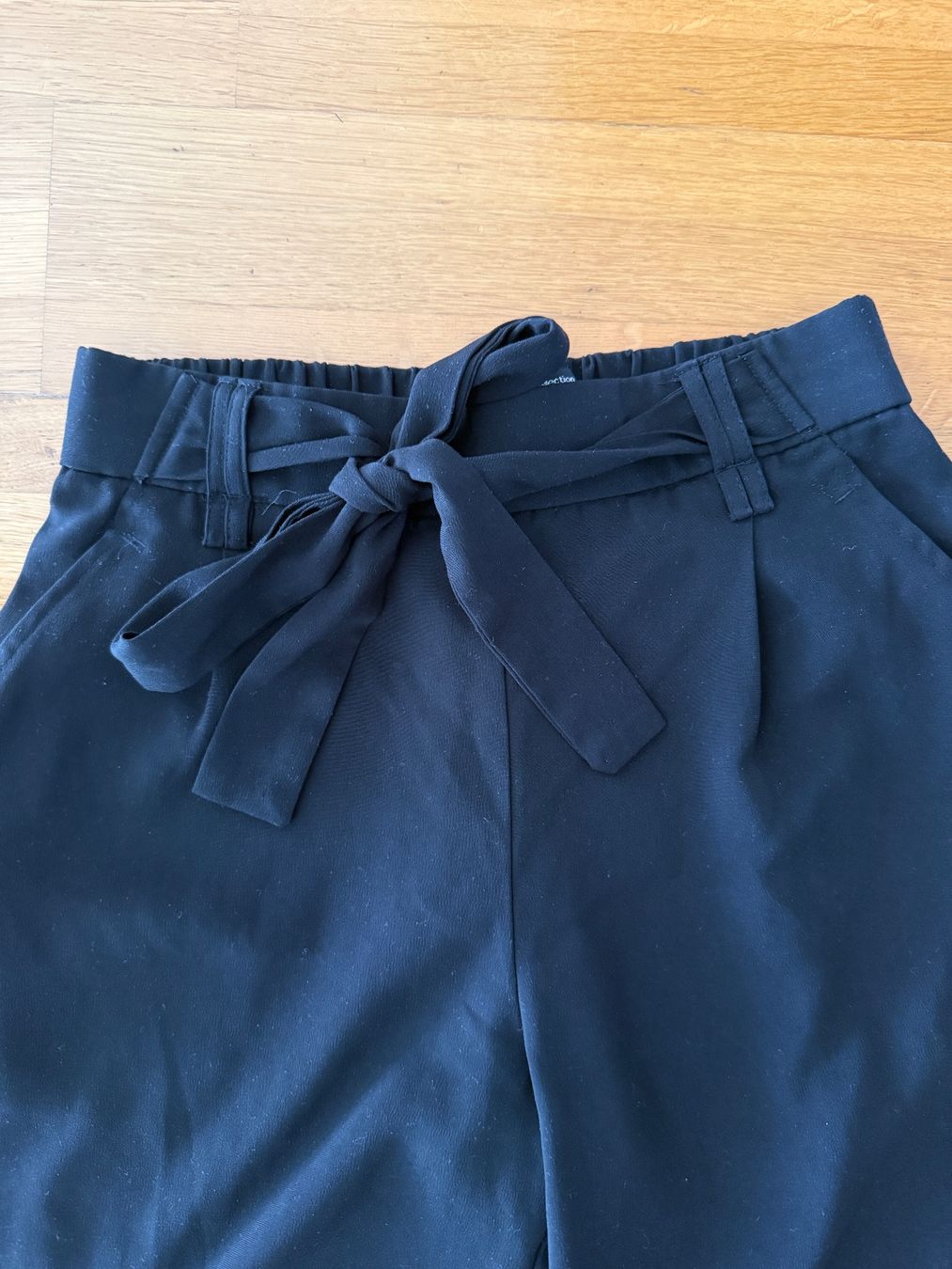 Zara Pantaloni: Zara Culottes XS – Usato da Bern venduto da Wil.Wayne 1