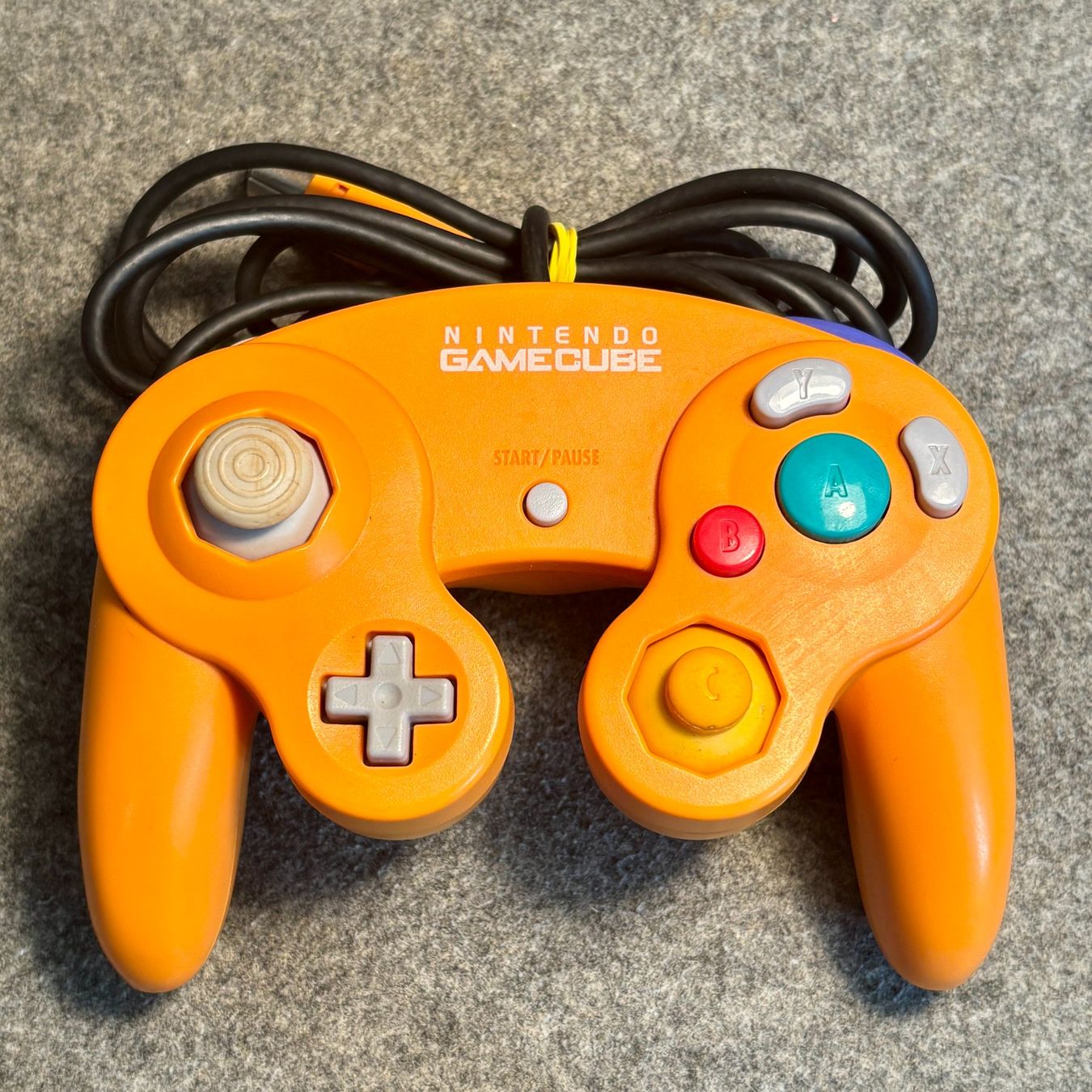Nintendo Controller: Gamecube Controller Original Orange – Usato da Mollis venduto da GamingCorner