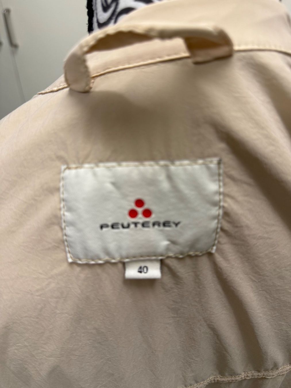 Cappotti: Peuterey Trenchcoat – Usato da Urdorf venduto da Magdella 6
