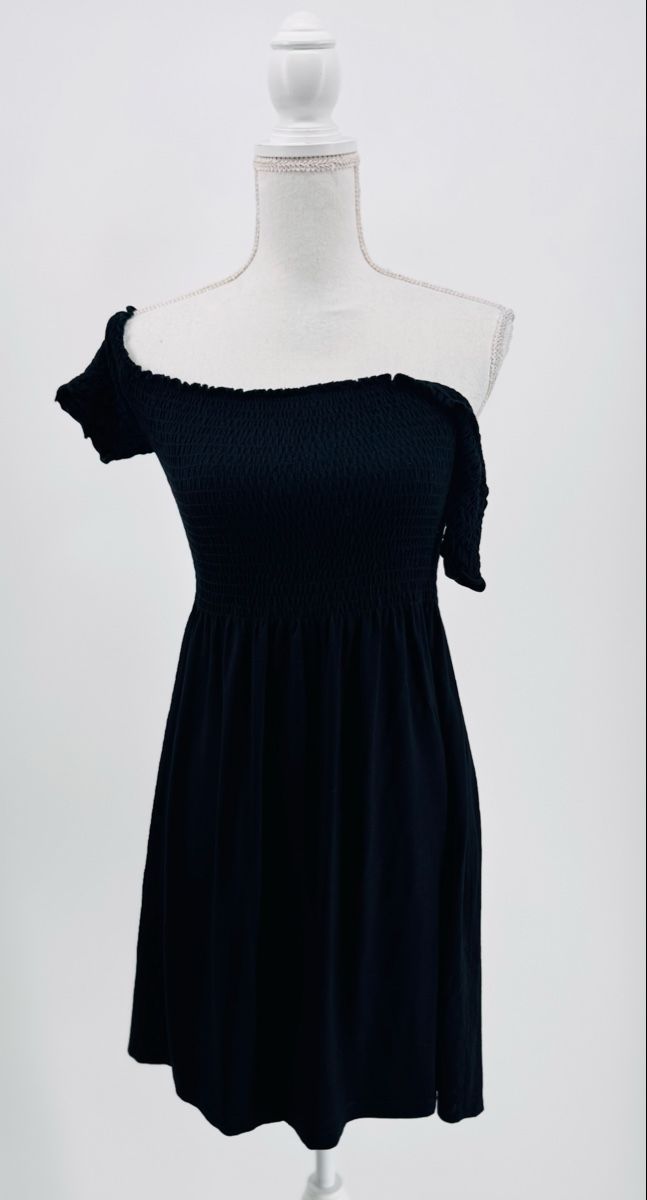 Stradivarius Kleider: # WOMAN - Kleid Gr. M - STRADIVARIUS # – Gebraucht aus Bolligen von secondhand-with-love