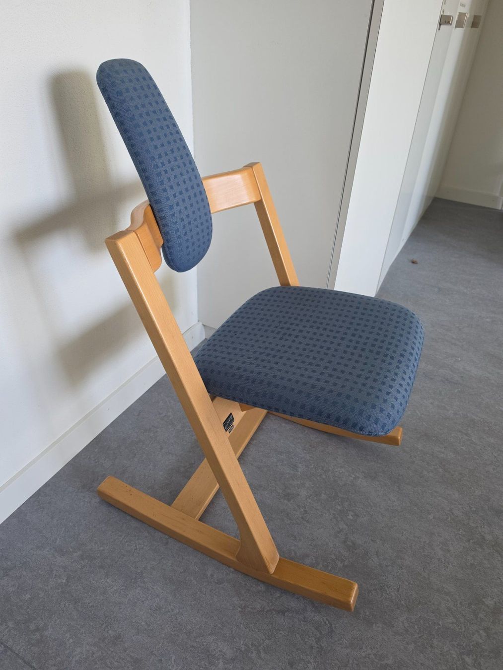 Stokke Sedie: Stokke Schaukelstuhl blau – Usato da Steffisburg venduto da rop_5zpp 1