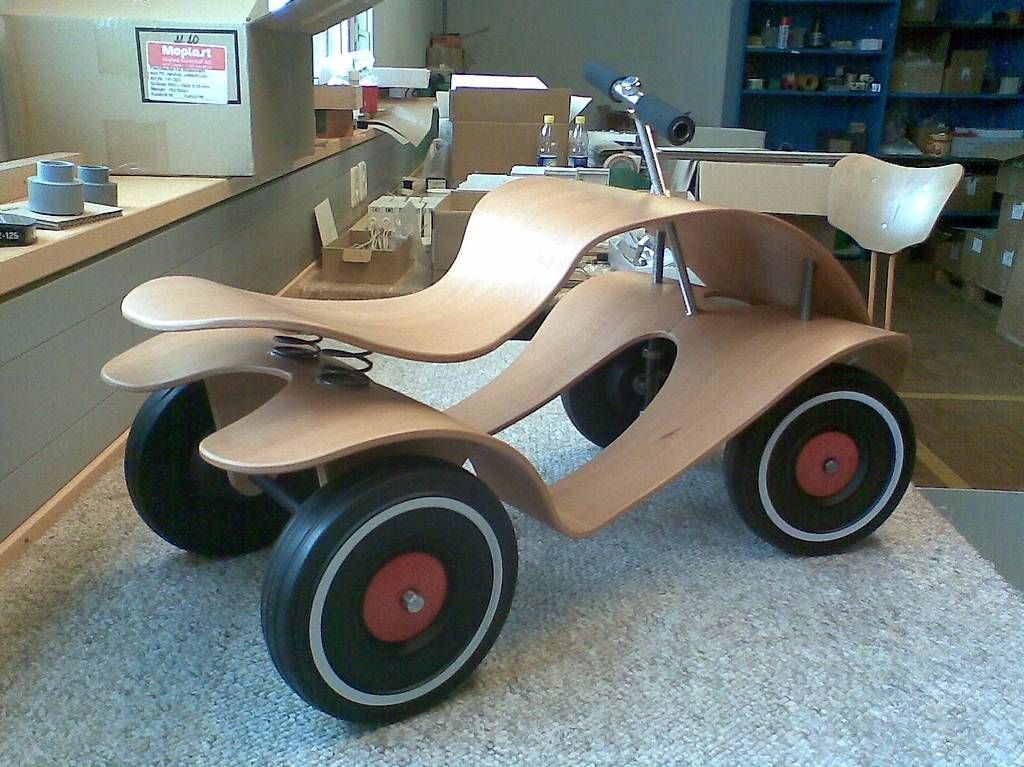 Jouets: Microcar aus Holz – D'occasion à Auenstein par Carolli