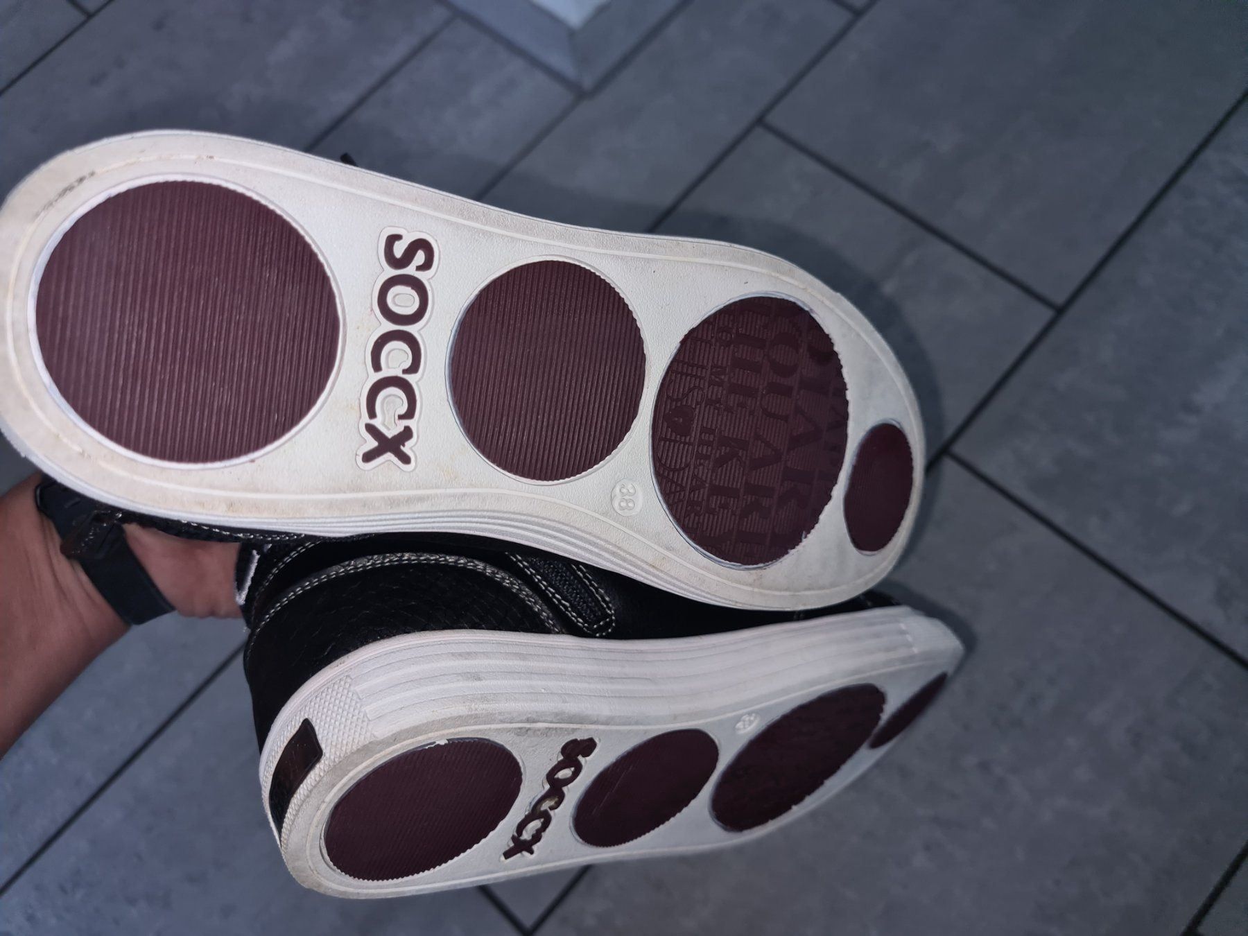 Soccx Damenschuhe: SOCCX Turnschuhe Gr. 38 schwarz – Gebraucht aus Killwangen von KIANA08 2