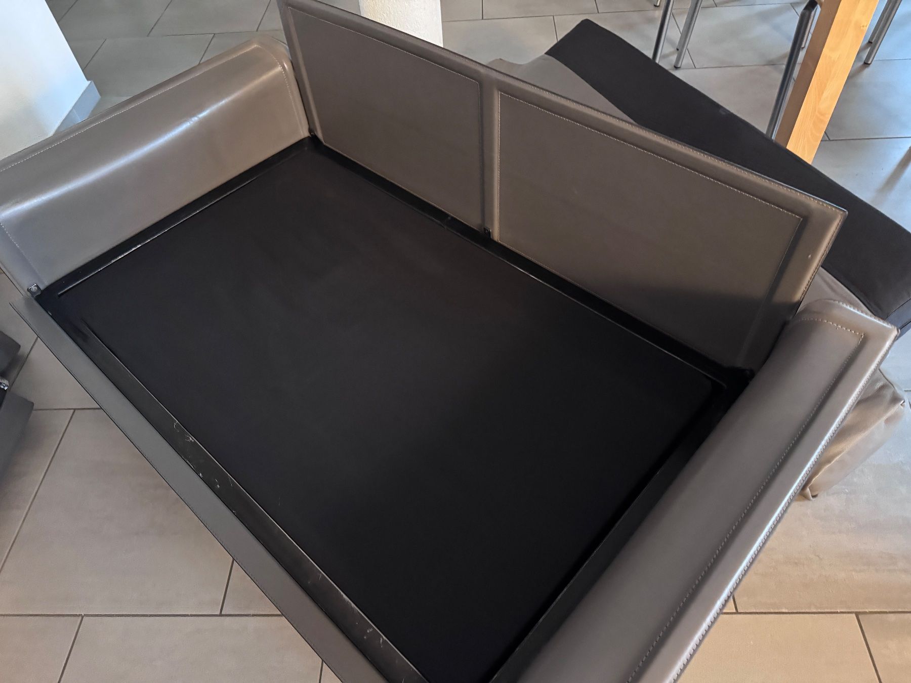 Matteo Grassi Sofas: Sofa Leder grau 2-Sitzer Matteo Grassi – Gebraucht aus Schneisingen von BaetschmannD 3