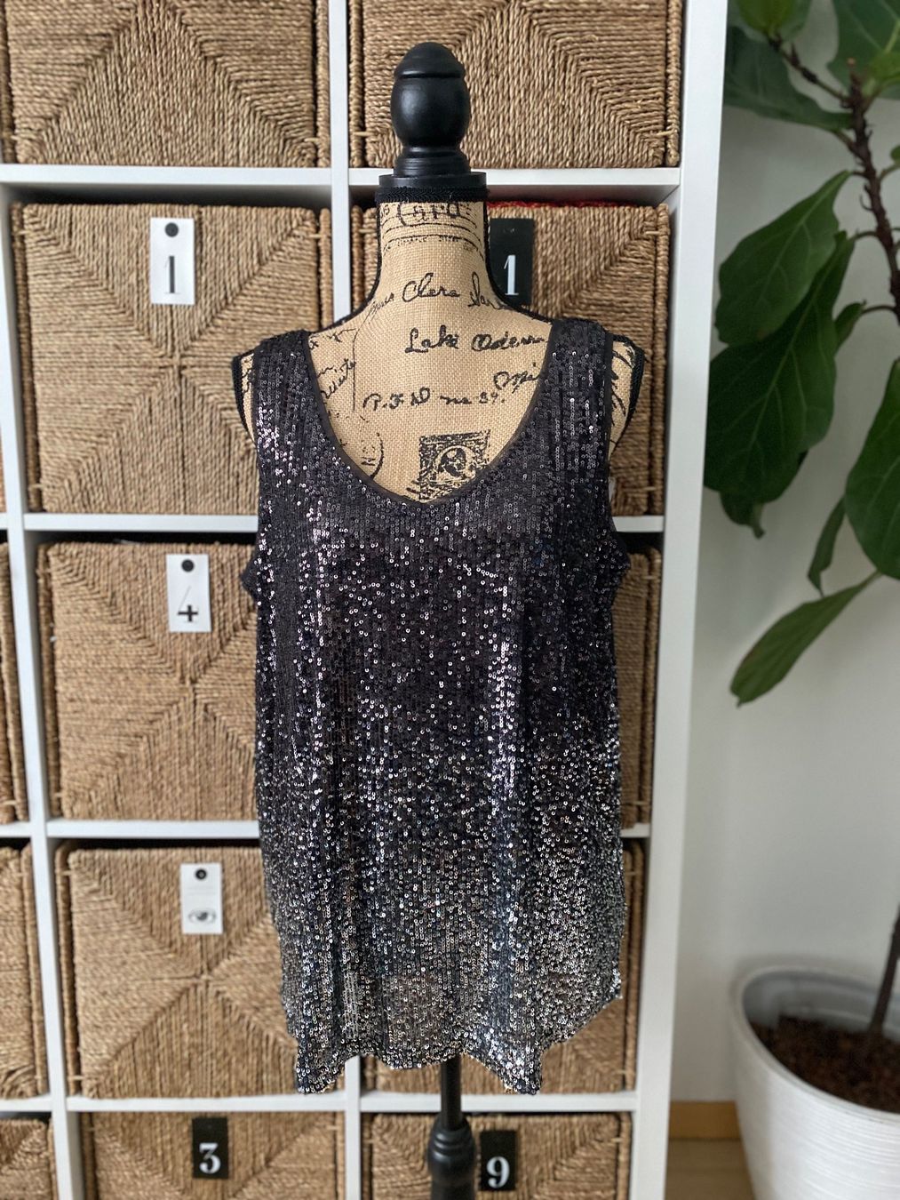 Top: Sequin top, size XL – Nuovo (secondo la descrizione) da Safenwil venduto da rgs_tg62 1