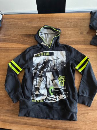 Hoodie / Kapuzenpullover, 158, Skater