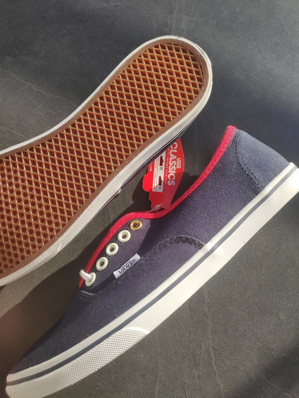 Vans Scarpe da uomo: Vans Authentic US12 / EUR46  – Nuovo e nell'imballaggio originale da Zürich venduto da Earthwormjim 1