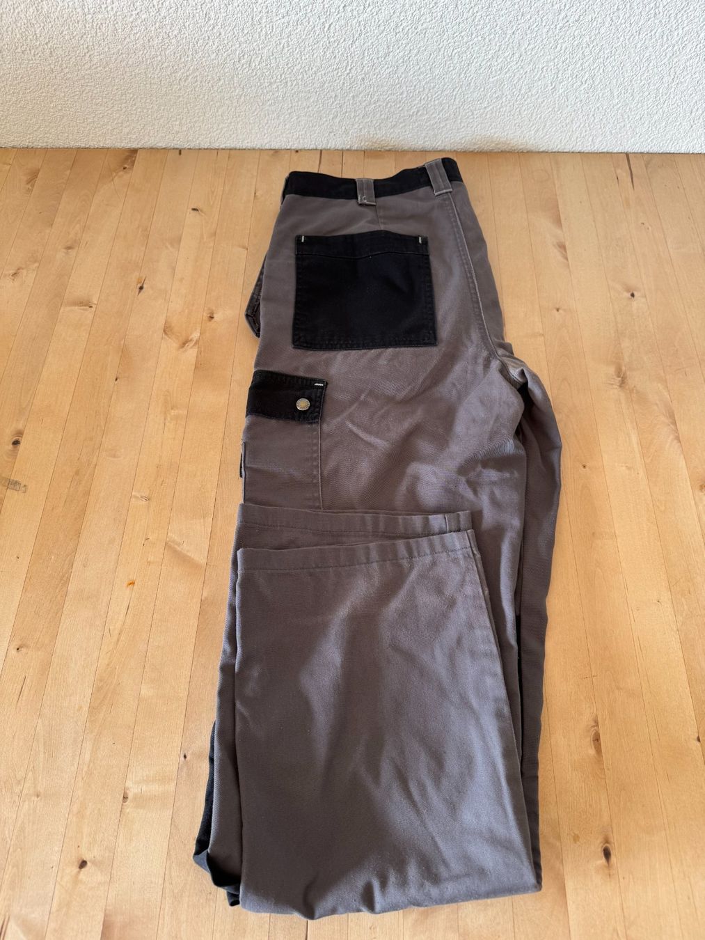 Pantaloni: Gut erhaltene Arbeitshose, Grösse 42 – Usato da Ostermundigen venduto da CptJohny 1