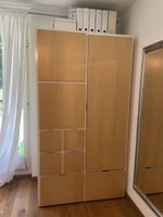 Kleiderschrank