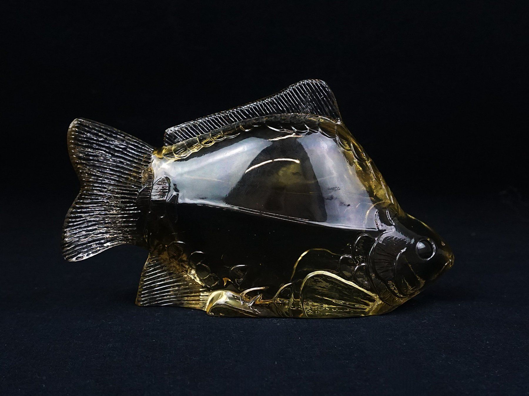 Statuette: Glassfisch Figur – Usato da Pratteln venduto da Restwert_Pratteln