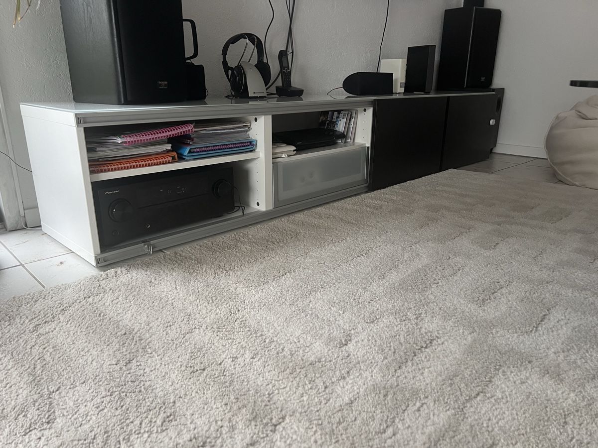 Ikea Mobili TV: TV Möbel / Sideboard – Usato da Rottenschwil venduto da vedran234