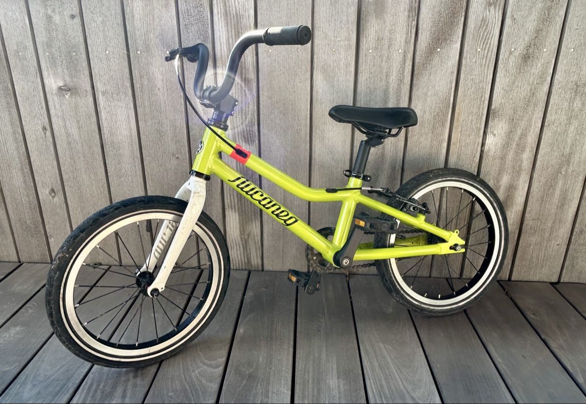 Velos: Ultra lightweight Kids bicycle – Gebraucht aus Givisiez von olg_58qd